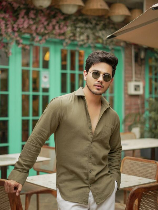Earth green regular fit shirt